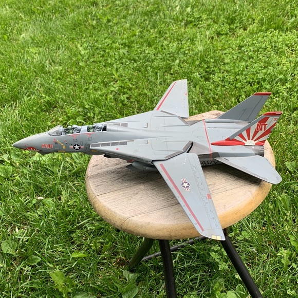 VF-111 gray jet An Hooch Roberts cool metal model - Picture 5 of 16